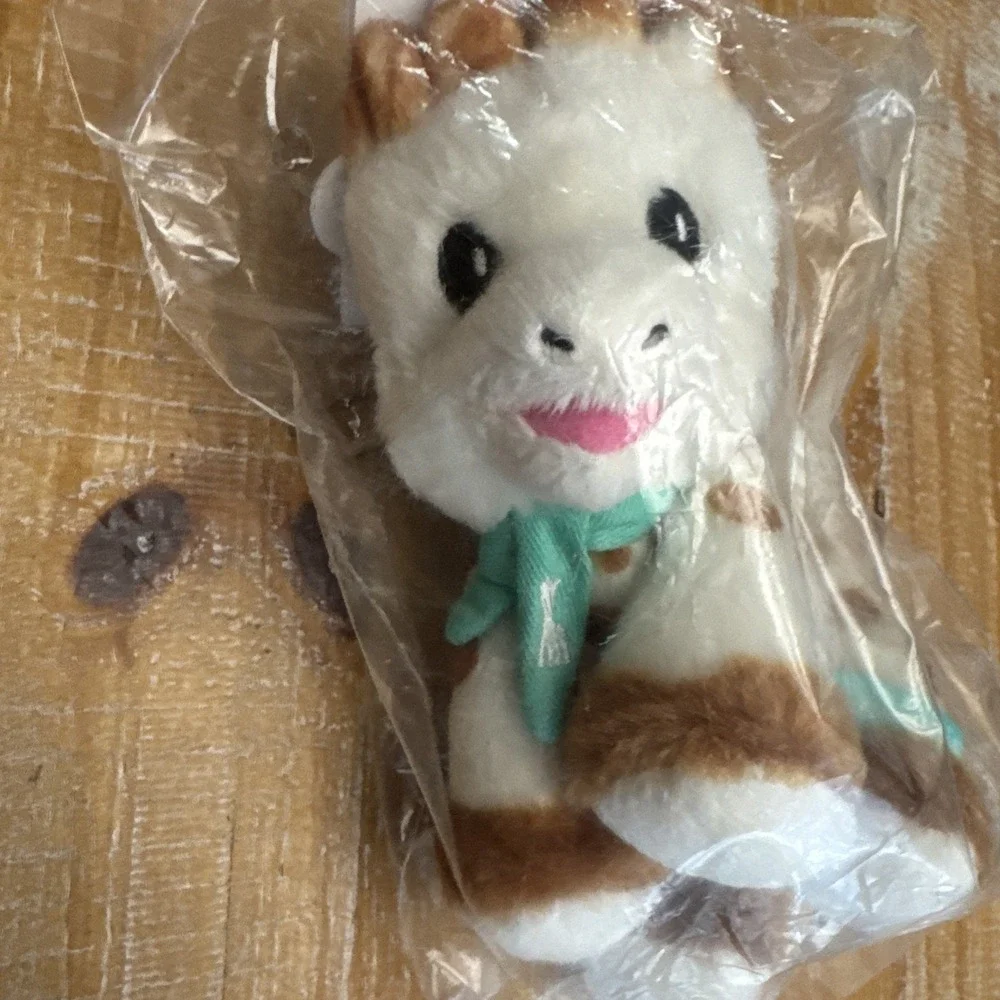 Sophie La Giraffe Plush Baby Toy Soft Stuffed Animal Vulli 8